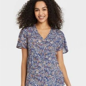 Isabel Maternity Floral V-Neck Shirt